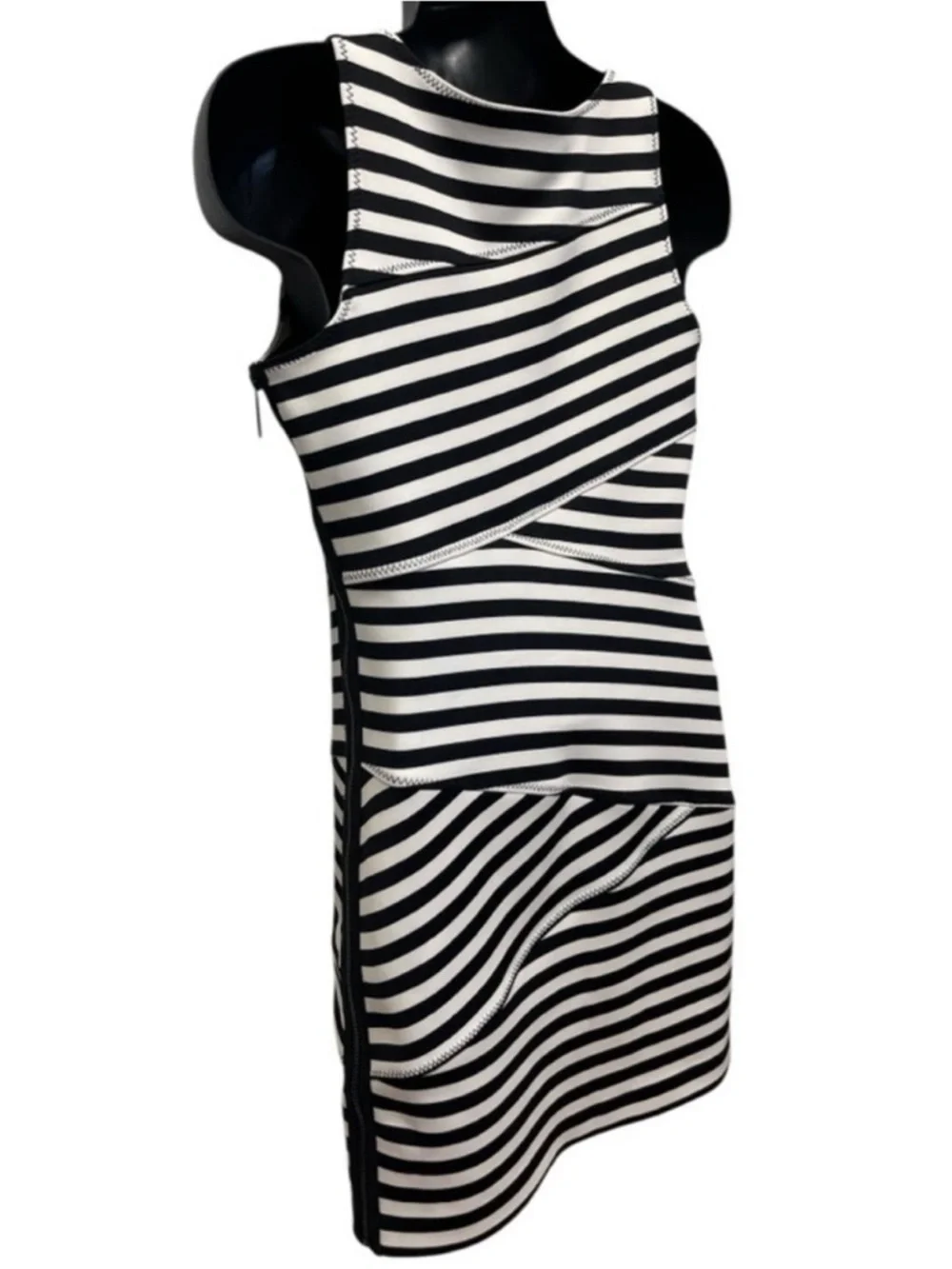 Michael Kors Size 10 Black White Striped Sheath Dress Sleeveless